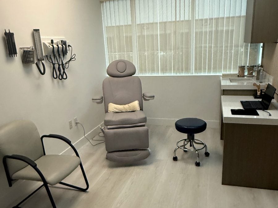 Treatment room at Wave Concierge